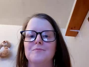 couple Sexy Cam Girls Life In A Live Sex Cam Show with xundeadsoldierx