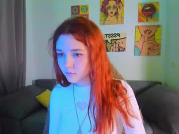 girl Sexy Cam Girls Life In A Live Sex Cam Show with edelweiss_xx