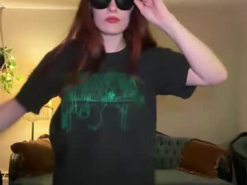 girl Sexy Cam Girls Life In A Live Sex Cam Show with ronniestrange