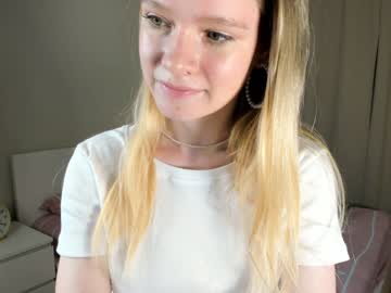 girl Sexy Cam Girls Life In A Live Sex Cam Show with wandabeldon