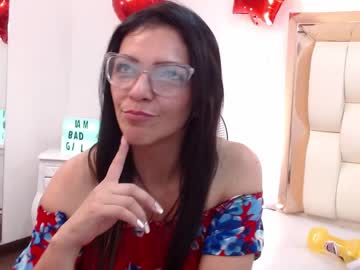 girl Sexy Cam Girls Life In A Live Sex Cam Show with carol_miss_