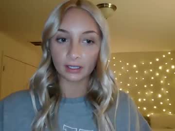 girl Sexy Cam Girls Life In A Live Sex Cam Show with aspenaries