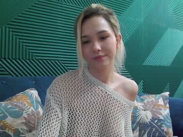 girl Sexy Cam Girls Life In A Live Sex Cam Show with karinalin18