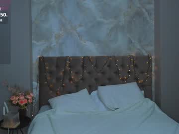 girl Sexy Cam Girls Life In A Live Sex Cam Show with ada_satans