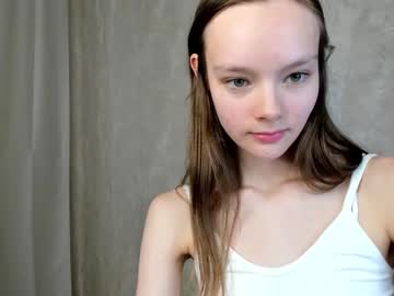 girl Sexy Cam Girls Life In A Live Sex Cam Show with becky_hilly