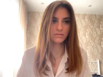 girl Sexy Cam Girls Life In A Live Sex Cam Show with odelinabain