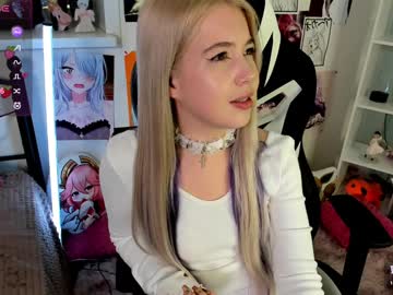 girl Sexy Cam Girls Life In A Live Sex Cam Show with evasweetys