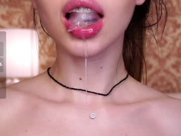 girl Sexy Cam Girls Life In A Live Sex Cam Show with dollydoggett