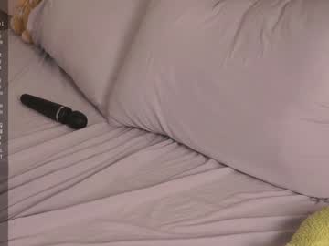 girl Sexy Cam Girls Life In A Live Sex Cam Show with udelaborom