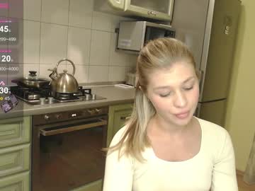 girl Sexy Cam Girls Life In A Live Sex Cam Show with ivyyyysummer